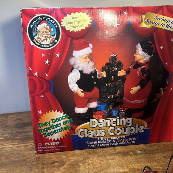 1998 Gemmy Dancing Claus Couple Animated Dancing Singing Santa & Mrs Claus WORKS - Picture 9 of 12